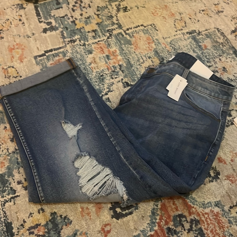 NWT Lane Bryant Distressed Capri